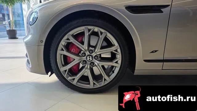 Bentley Flying Spur Flying Spur 3rd Generation 2024 года - вид 3