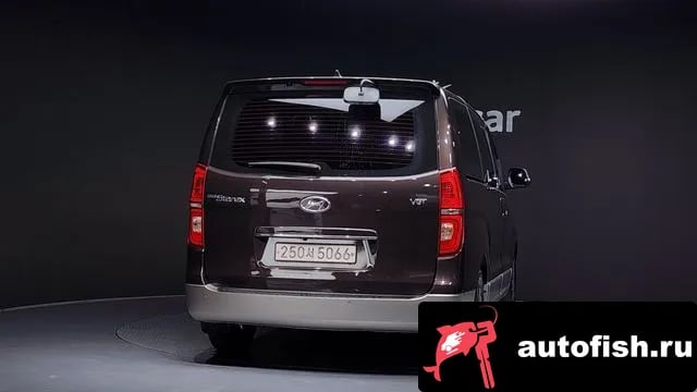 Hyundai Starex The New Grand Starex 2018 года - вид 4