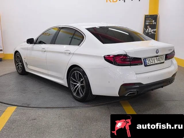 BMW 5-Series 5 Series (G30) 2021 года - вид 2
