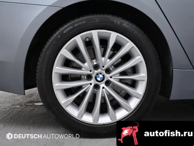 BMW 5-Series 5 Series (G30) 2019 года - вид 5