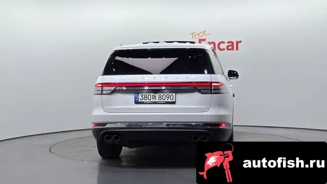 Lincoln Aviator Aviator 2nd generation 2020 года - вид 4