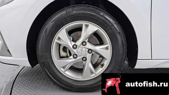 Hyundai AVANTE Avante (CN7) 2021 года - вид 5