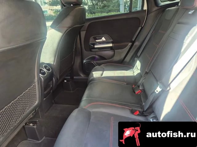 Mercedes-Benz GLA-Class GLA - Class H247 2023 года - вид 4