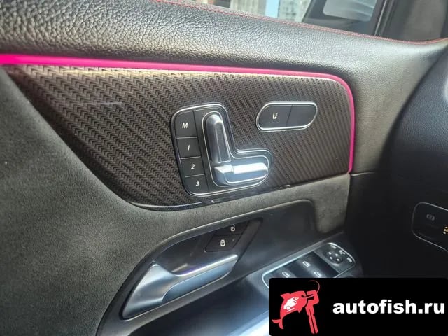 Mercedes-Benz GLA-Class GLA - Class H247 2023 года - вид 6