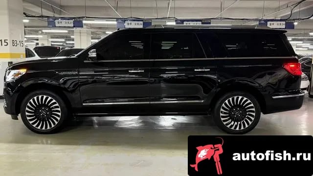Lincoln Navigator Navigator 4th generation 2019 года - вид 4
