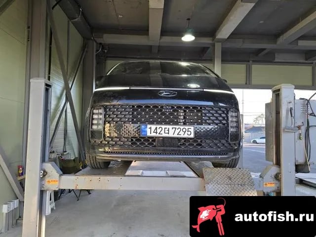 Hyundai Staria Staria 2021 года - вид 1