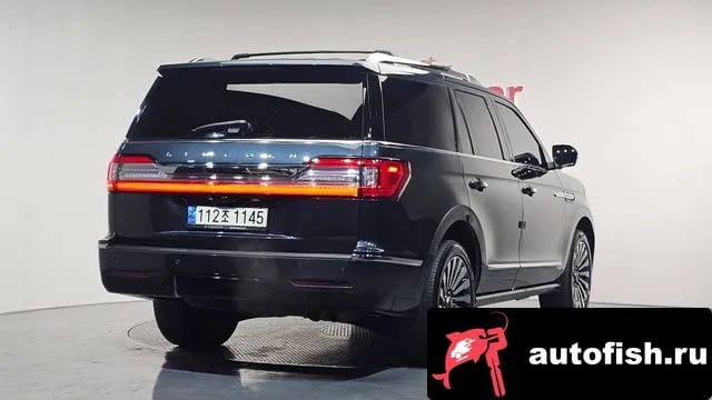 Lincoln Navigator Navigator 4th generation 2021 года - вид 2