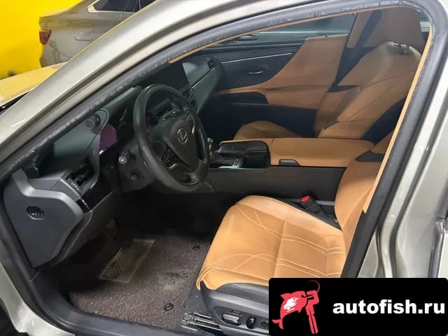 Lexus ES ES300h 7th generation 2022 года - вид 4