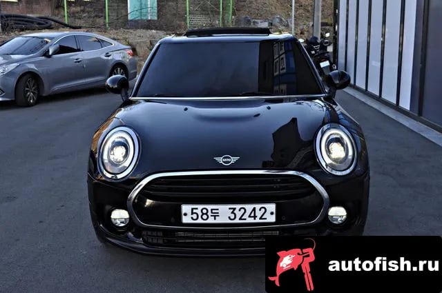 Mini Clubman Cooper D Clubman 2018 года - вид 1