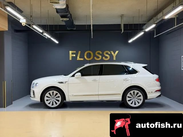Bentley Bentayga Benteiga 2021 года - вид 3