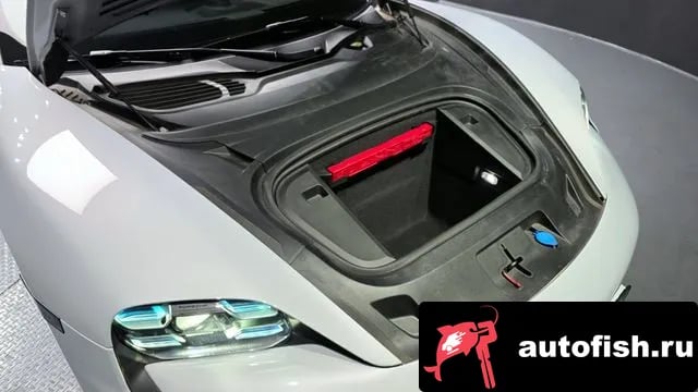 Porsche Taycan Taikan 2023 года - вид 6