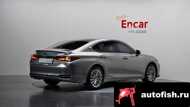 Lexus ES ES300h 7th generation 2020 года - похожие автомобили