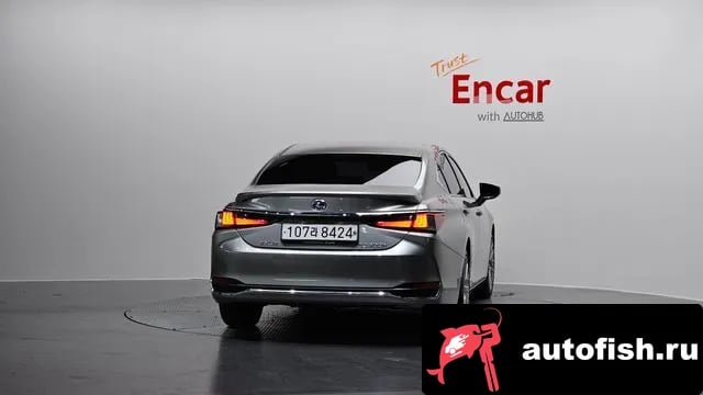Lexus ES ES300h 7th generation 2020 года - вид 4