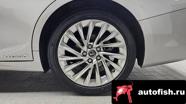 Lexus ES ES300h 7th generation 2020 года - вид 5