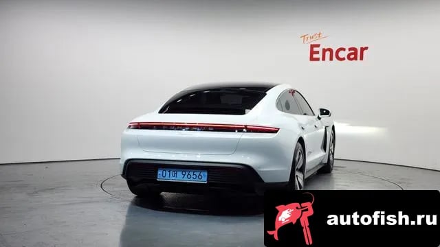 Porsche Taycan Taikan 2023 года - вид 4