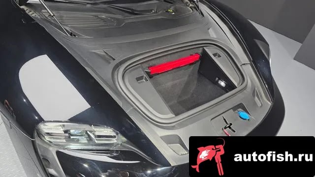 Porsche Taycan Taikan 2021 года - вид 6