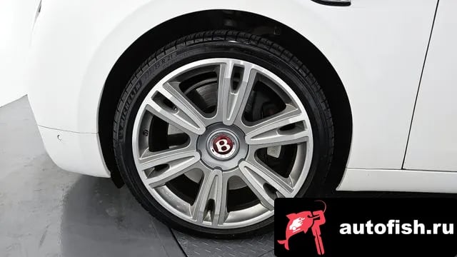 Bentley Flying Spur Flying Spur 2nd Generation 2018 года - вид 5