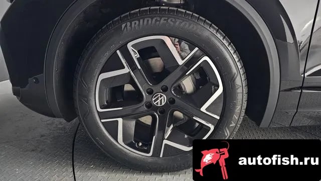 Volkswagen Touareg Tuareg 3rd generation 2025 года - вид 5