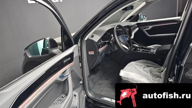 Volkswagen Touareg Tuareg 3rd generation 2025 года - похожие автомобили