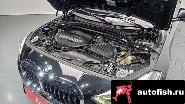 BMW 1-Series 1 Series (F40) 2022 года - вид 6