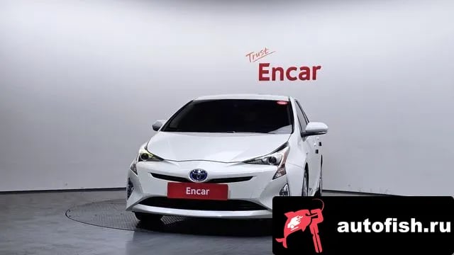 Toyota Prius Prius 4th Generation 2018 года - вид 3
