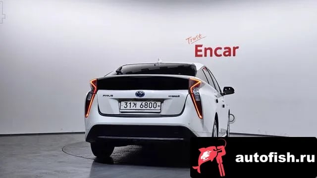 Toyota Prius Prius 4th Generation 2018 года - вид 4