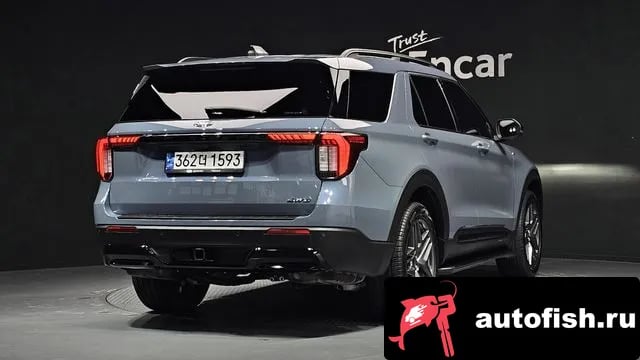 Ford Explorer Explorer 6th Generation 2025 года - вид 2