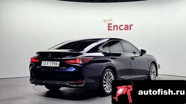 Lexus ES ES300h 7th generation 2018 года - вид 2