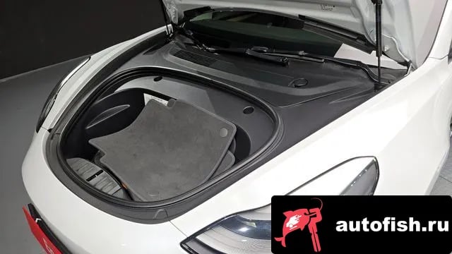 Tesla Model 3 Model 3 2022 года - похожие автомобили