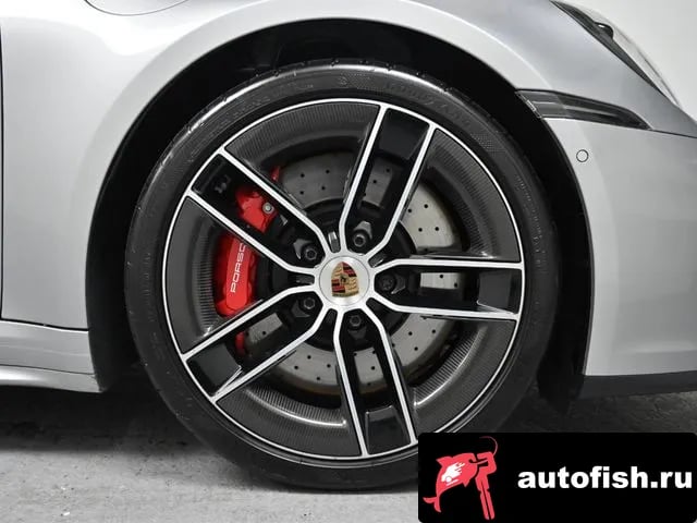 Porsche 911 911 (992) 2025 года - вид 5