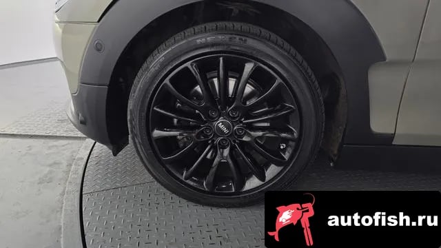 Mini Clubman Cooper D Clubman 2020 года - вид 5