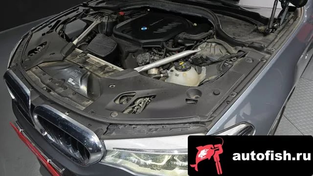 BMW 5-Series 5 Series (G30) 2019 года - вид 6