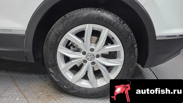 Volkswagen Tiguan Tiguan second Generation 2020 года - вид 5