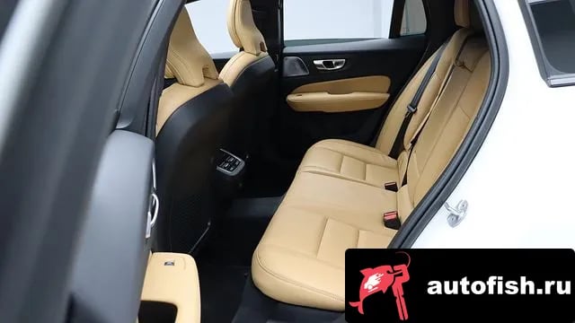 Volvo V60 V60 Cross-country 2nd Generation 2024 года - вид 6