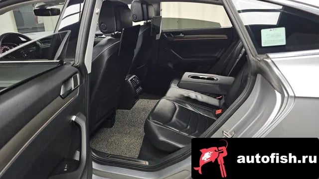 Volkswagen Arteon Atheon 2020 года - похожие автомобили