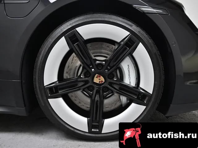 Porsche Taycan Taikan 2025 года - вид 5