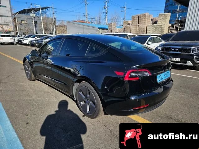 Tesla Model 3 Model 3 2022 года - похожие автомобили