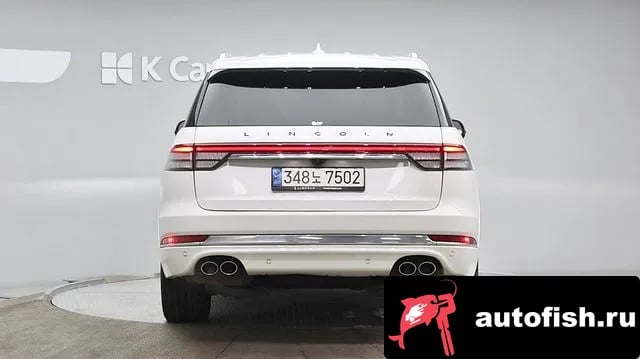 Lincoln Aviator Aviator 2nd generation 2022 года - вид 4