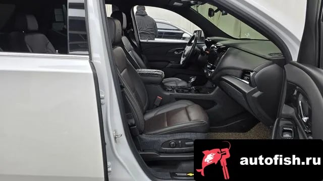 Chevrolet (GM Daewoo) Traverse Traverse 2022 года - похожие автомобили