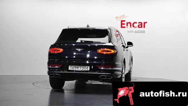 Bentley Bentayga Benteiga 2023 года - вид 4