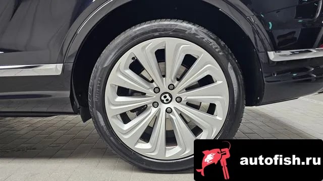 Bentley Bentayga Benteiga 2023 года - вид 5