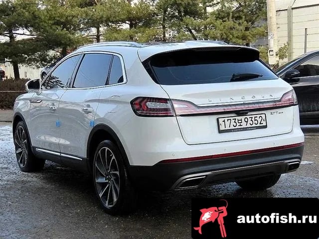 Lincoln Nautilus Nautilus First generation 2020 года - вид 3