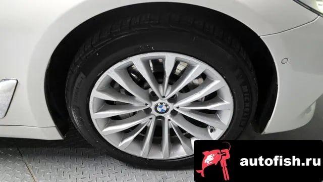 BMW 5-Series 5 Series (G30) 2018 года - вид 5
