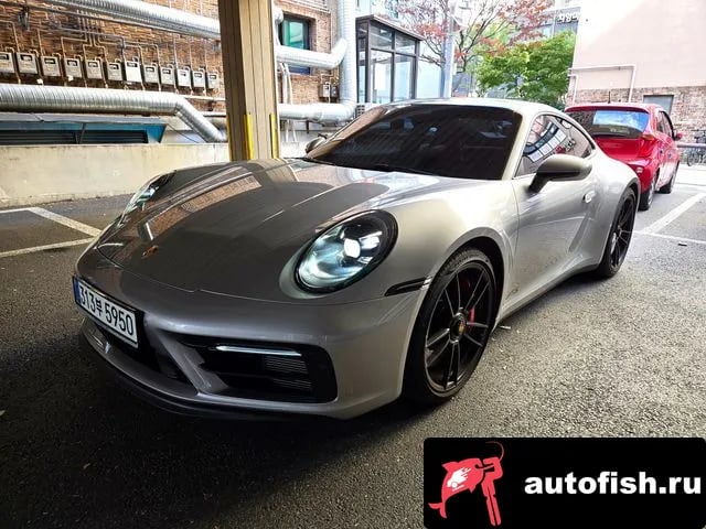 Porsche 911 911 (992) 2023 года - вид 3
