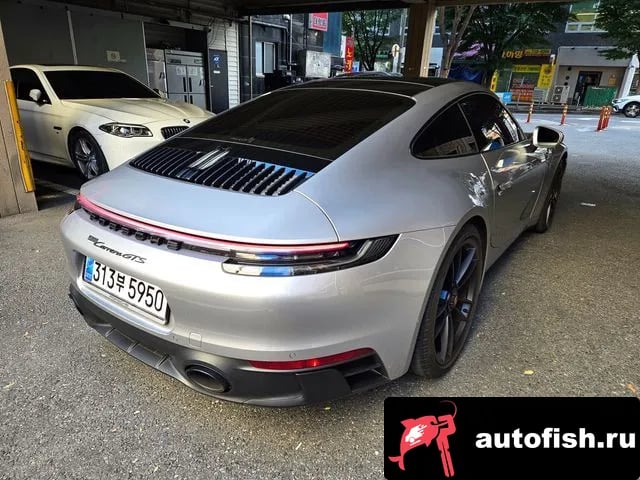 Porsche 911 911 (992) 2023 года - вид 6
