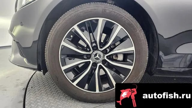 Mercedes-Benz C-Class C-Class W205 2019 года - похожие автомобили