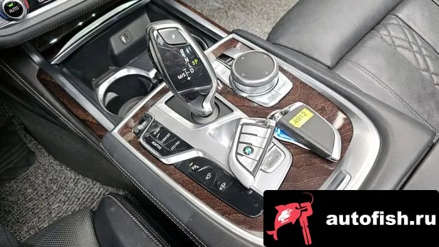 BMW 7-Series 7 Series (G11) 2018 года - похожие автомобили