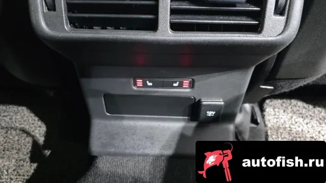 Land Rover Range Rover Velar Range Rover Bella 2018 года - похожие автомобили