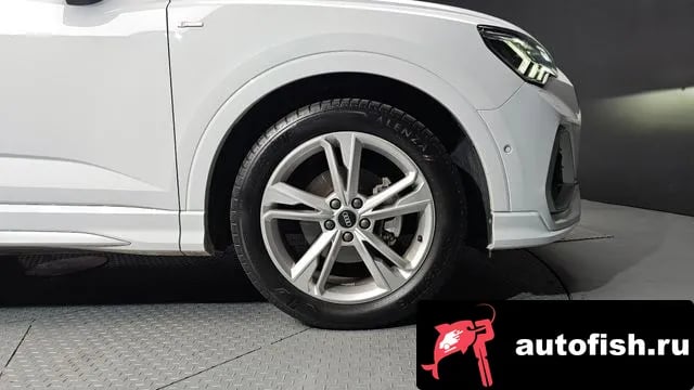 Audi Q3 Q3 (F3) 2022 года - вид 5