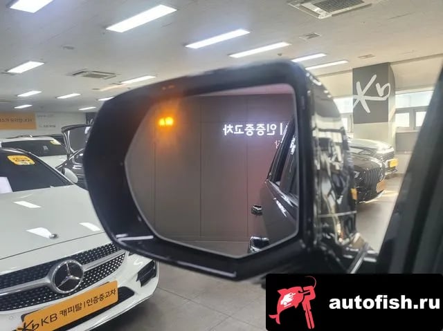 Cadillac Escalade Escalade 5th Generation 2022 года - похожие автомобили